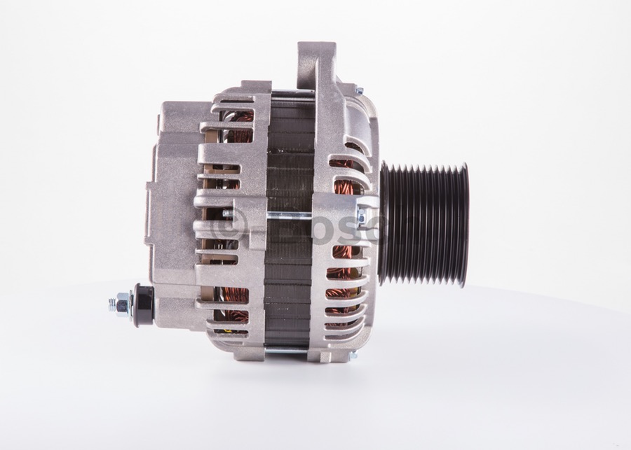 Alternador 24V 90A Iveco Stralis Trakker - Bosch - F042303078 - Unitário