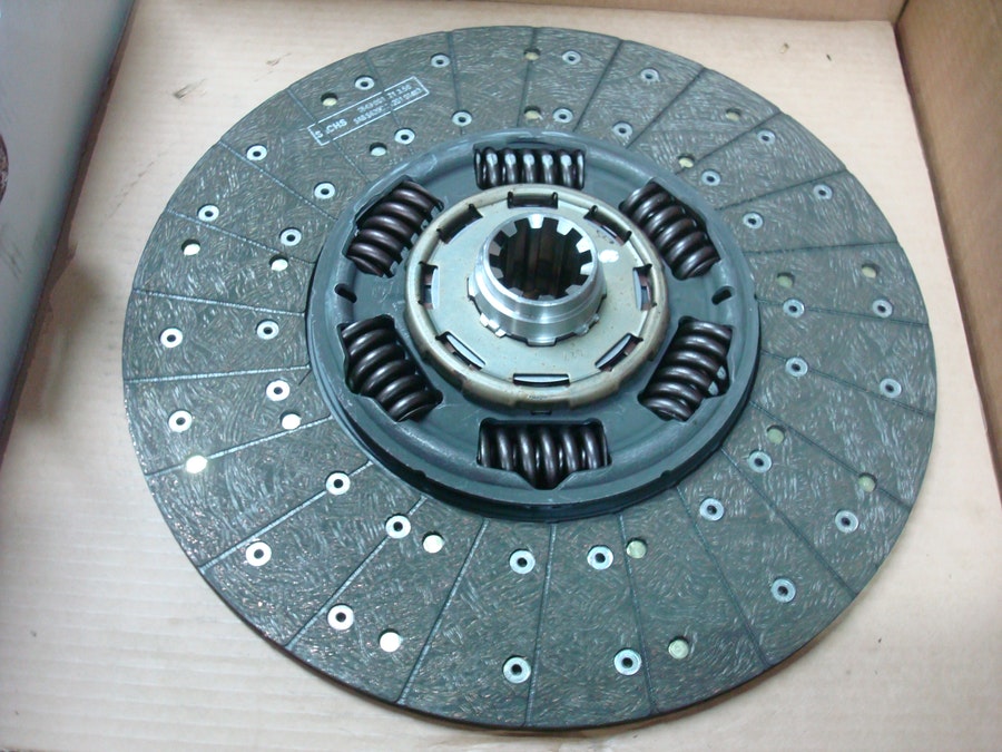 Kit de Embreagem Linha Pesada Com Disco Reforçado Platô e Mancal - Sachs - 6168 - Unitário