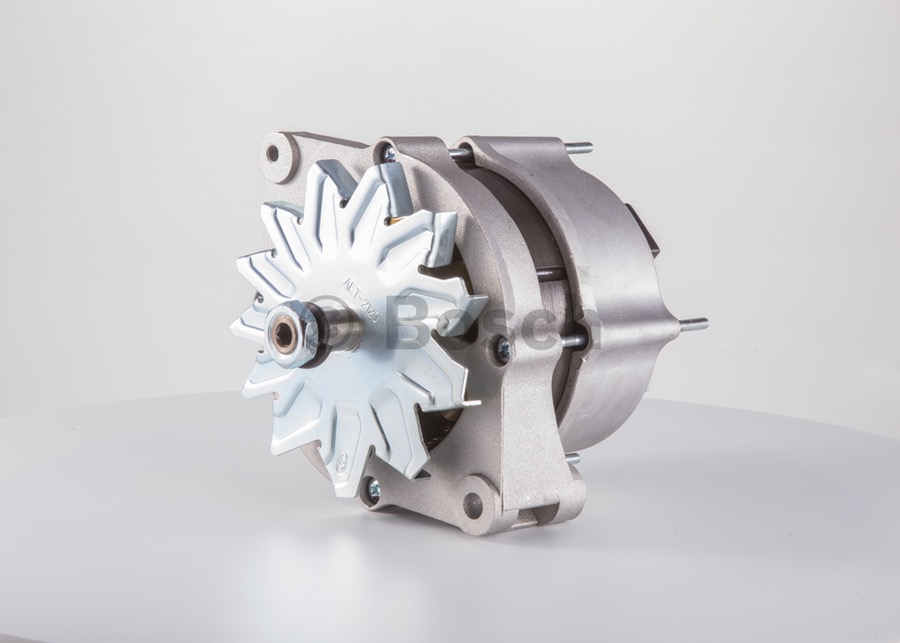 ALTERNADOR 24V 55A - Bosch - F042301136 - Unitário