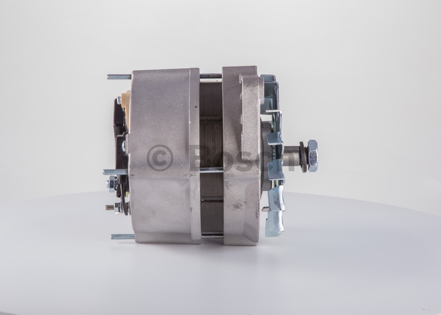 ALTERNADOR 24V 55A - Bosch - F042301136 - Unitário