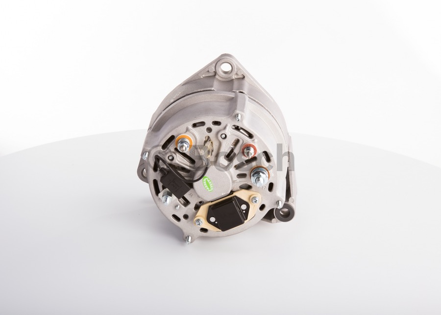 Alternador 24V 100A - Bosch - F042301038 - Unitário