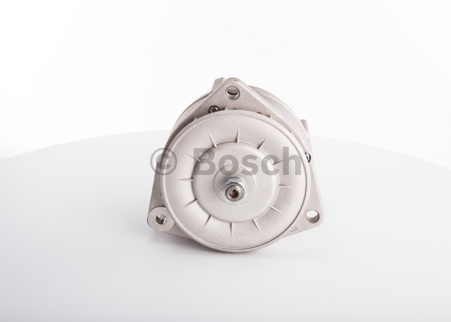 Alternador 24V 100A - Bosch - F042301038 - Unitário